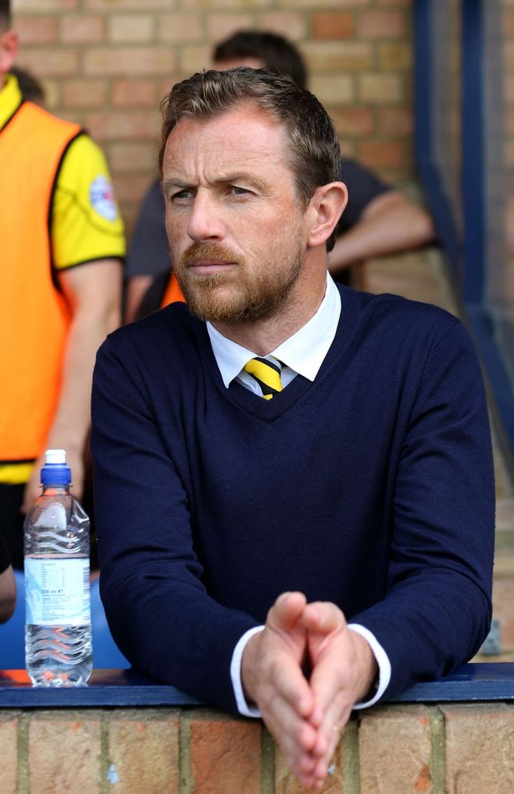 Coach Oxford United Penasaran Dengan Sepakbola Timnas Indonesia