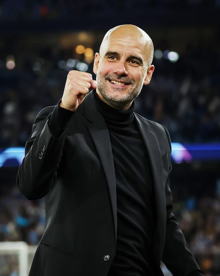 Guardiola Akui Keberuntungannya Masih Melatih Manchester City