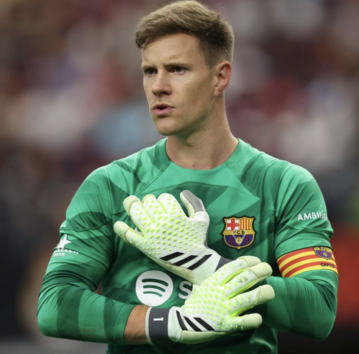Hansi Flick Pusing! Marc-Andre Ter Stegen Ngamuk Setelah Barcelona Rekrut Joan Garcia
