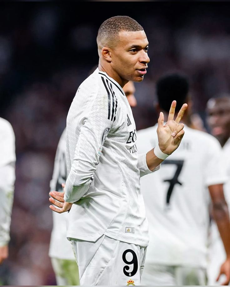Kylian Mbappe Terlihat Kurus Selepas Keluar Dari Rumah Sakit