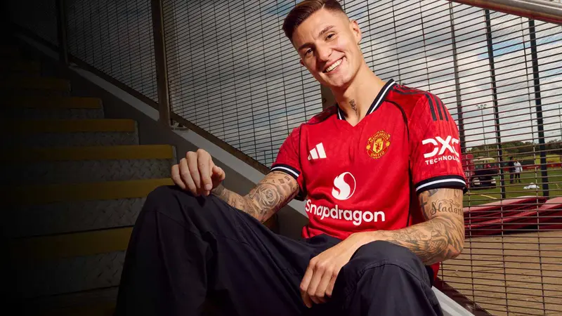 Terkonfirmasi! Benjamin Sesko Pilih Nomor 30 di Manchester United, Diego Leon Harus Mengalah