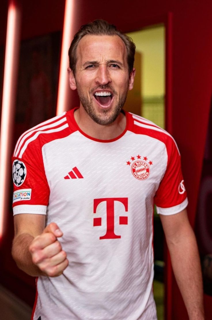 Barcelona Siapkan Harry Kane Sebagai Pengganti Ideal Robert Lewandowski