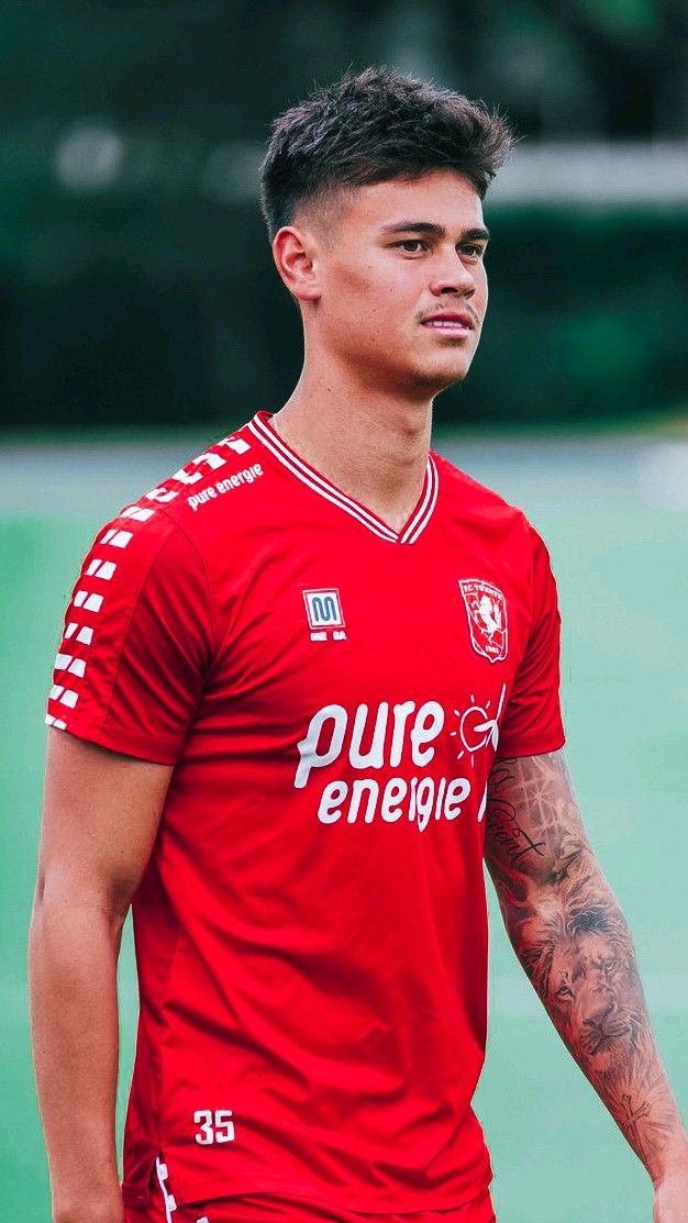 Misteri Masa Depan Mees Hilgers di FC Twente Belum Juga Terjawab