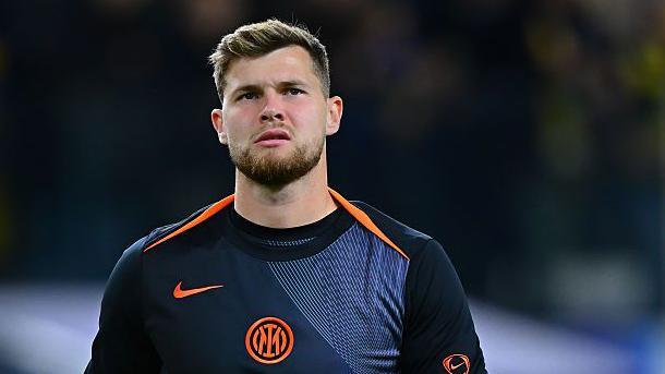 Kiper Inter Milan Josep Martinez Terlibat Kecelakaan Tragis, Seorang Lansia Tewas di Lokasi Kejadian