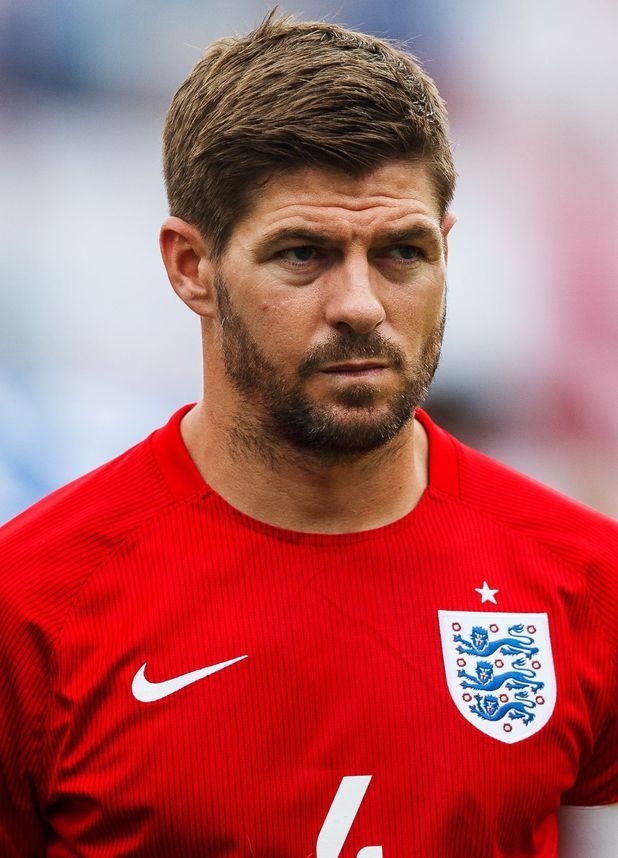 Steven Gerrard Tolak Tawaran Kembali ke Rangers: Alasan Waktu dan Keluarga Jadi Pertimbangan Utama