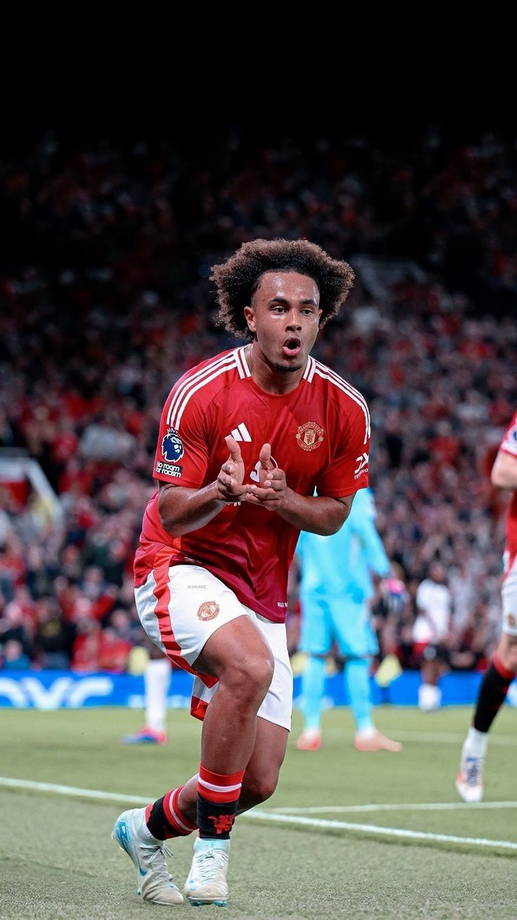 Manchester United Disebut “Kayak Septic Tank”, Agen Joshua Zirkzee Dituding Salah Langkah Besar