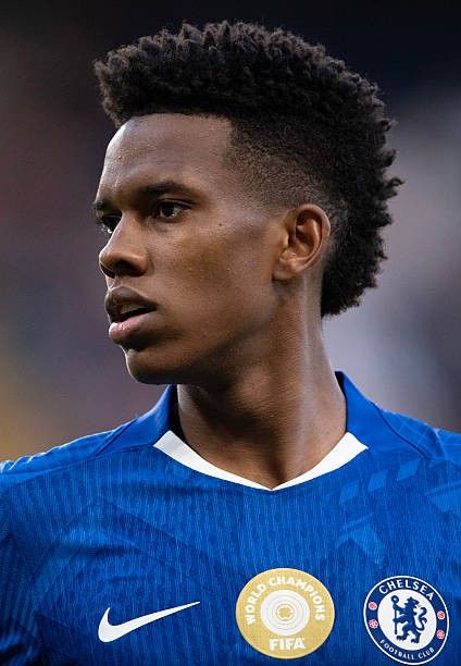 Chelsea Dapat Peringatan Soal Perkembangan Estevao, Disebut Bisa Alami Nasib Seperti Jadon Sancho