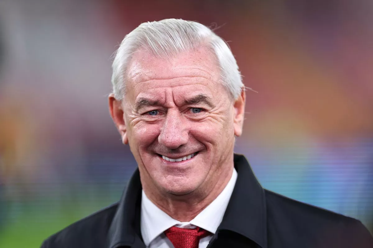 Kabar Lega Datang dari Anfield: Ian Rush Mulai Pulih Usai Dirawat Intensif Akibat Flu Parah