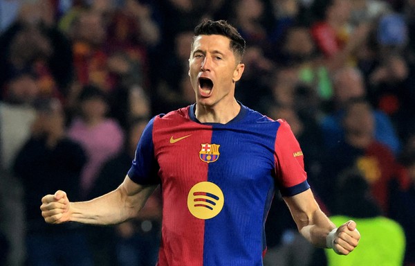 LEWANDOWSKI BERI SINYAL PISAH! Barcelona Terancam Kehilangan Mesin Gol, Chicago Fire Muncul Sebagai Tujuan Mengejutkan