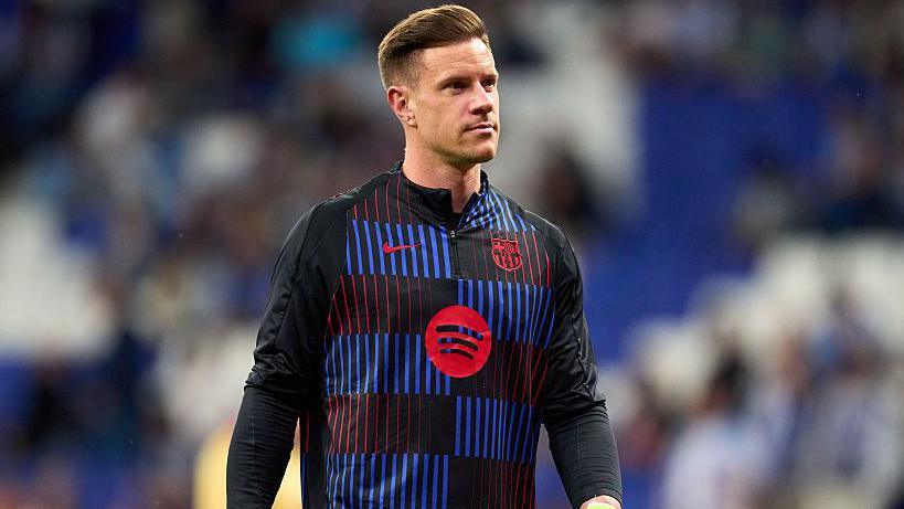 Ter Stegen Rela Potong Gaji Demi Menit Bermain, Girona Jadi Pelabuhan Baru dari Barcelona
