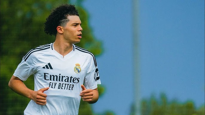 Jejak Sang Ayah Berlanjut! Enzo Alves Resmi Teken Kontrak Profesional Pertama di Real Madrid