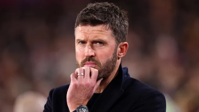 Michael Carrick Jelaskan Alasan Tak Bebani Kobbie Mainoo dengan Kritik Usai Kembali ke Tim Utama